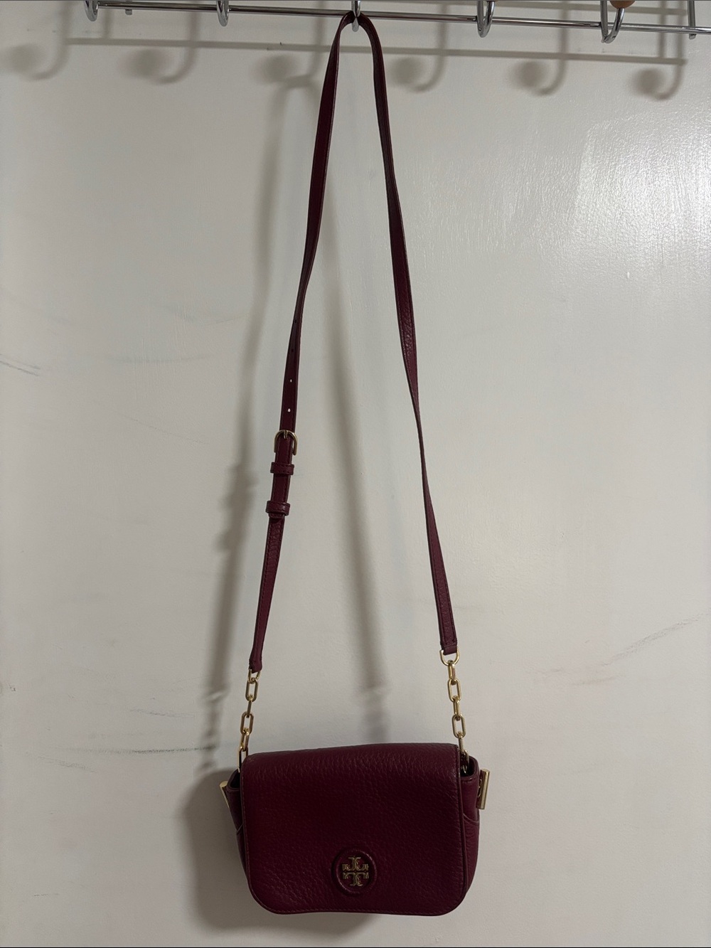Tory Burch Leather Crossbody Bag in Burgundy